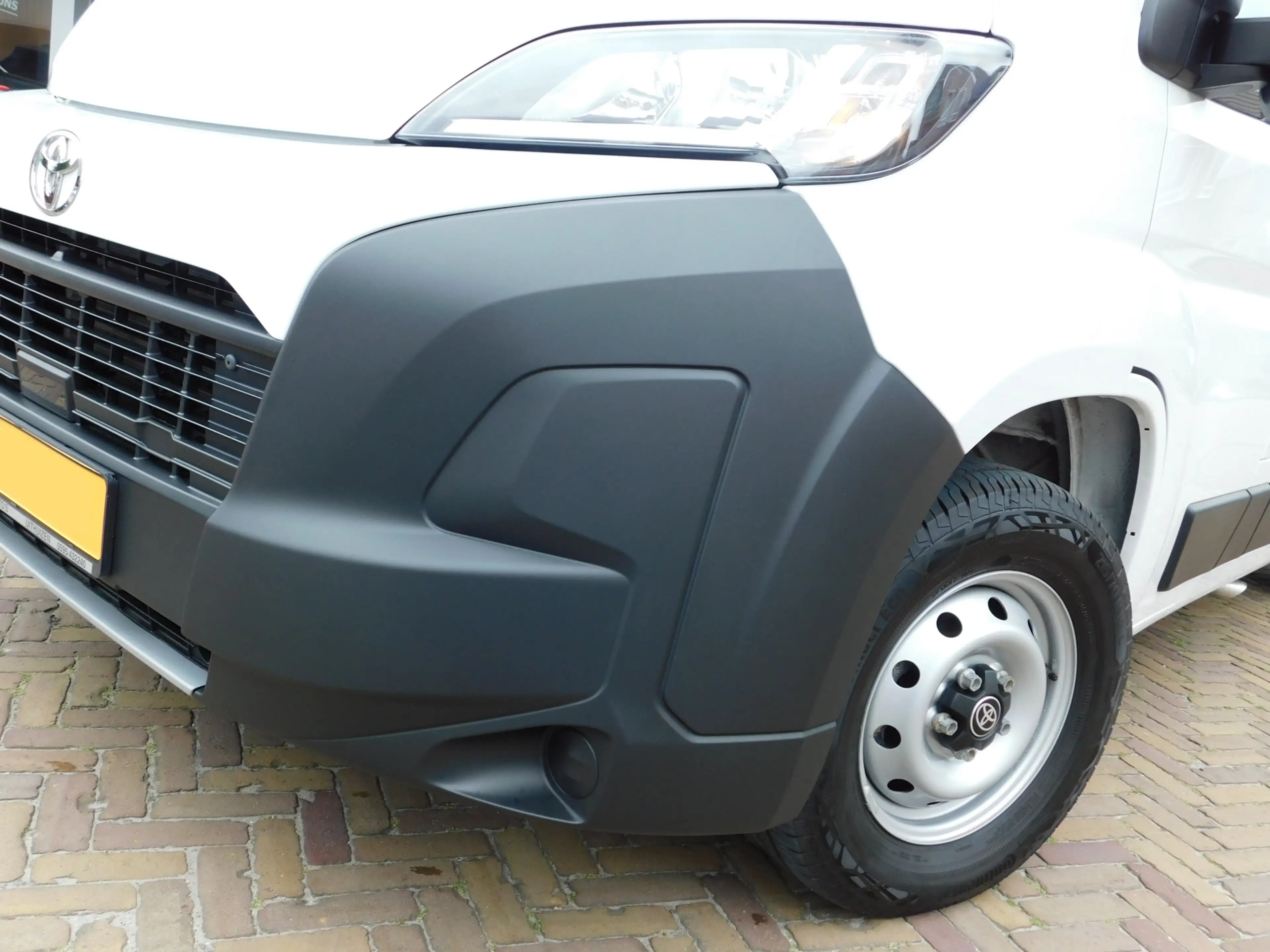 Toyota Proace Max 2.2 D-4D L2H2 3.5t 140PK — photo 2