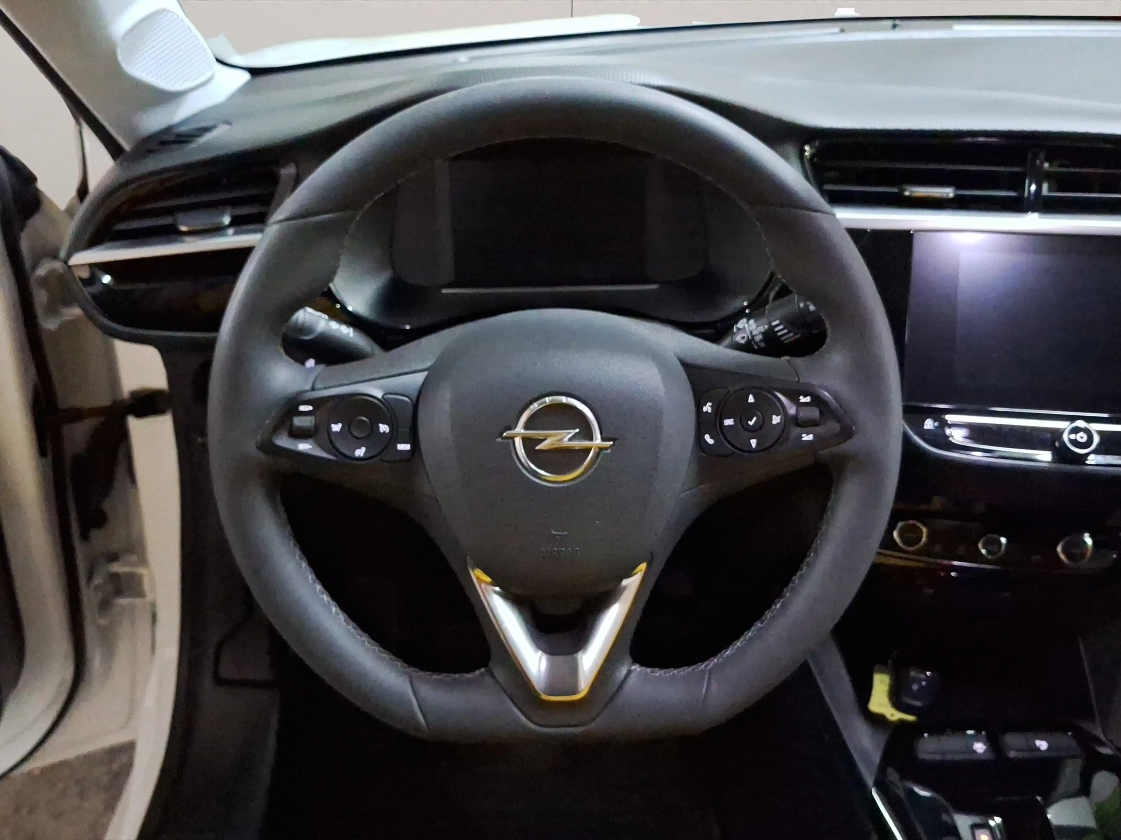 Opel Corsa-e Corsa F e Elegance SHZ+Standh.+Fernlichtass.+LM — photo 9