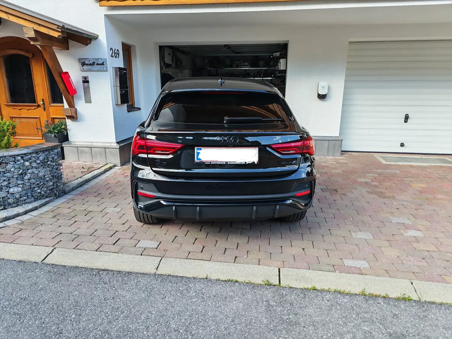 Audi Q3 Q3 Sportback 40 TDI quattro S-line S-tronic S-line Schwarz - 2