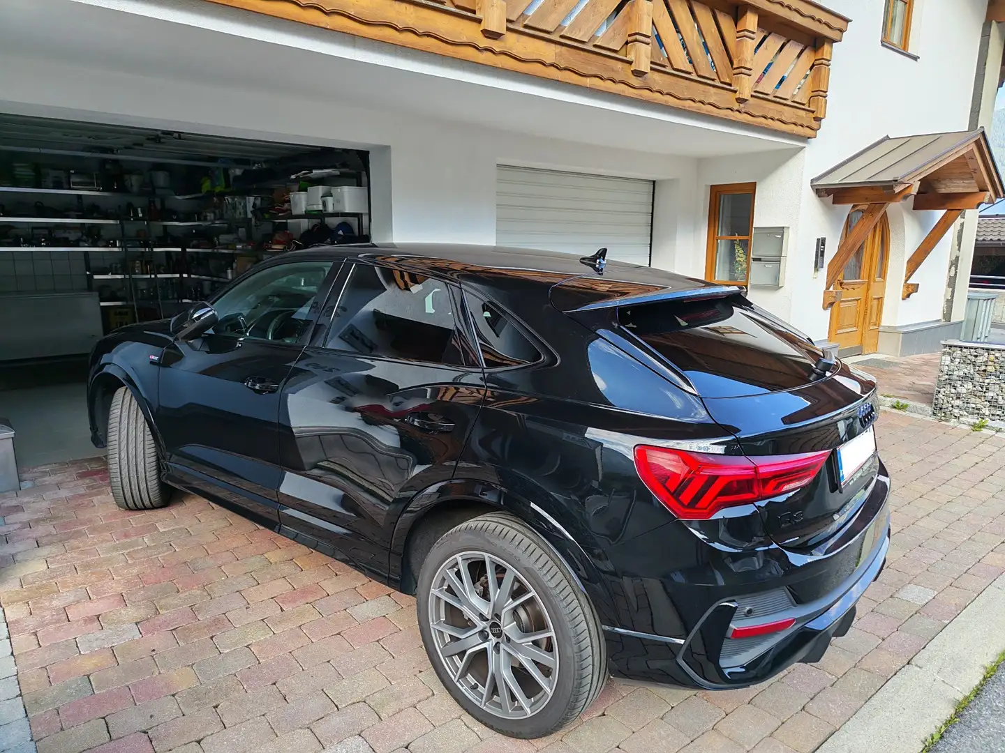 Audi Q3 Q3 Sportback 40 TDI quattro S-line S-tronic S-line Schwarz - 1