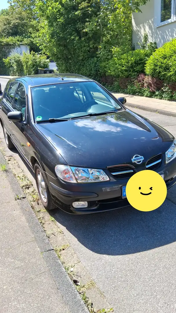 Nissan Almera Fekete - 2