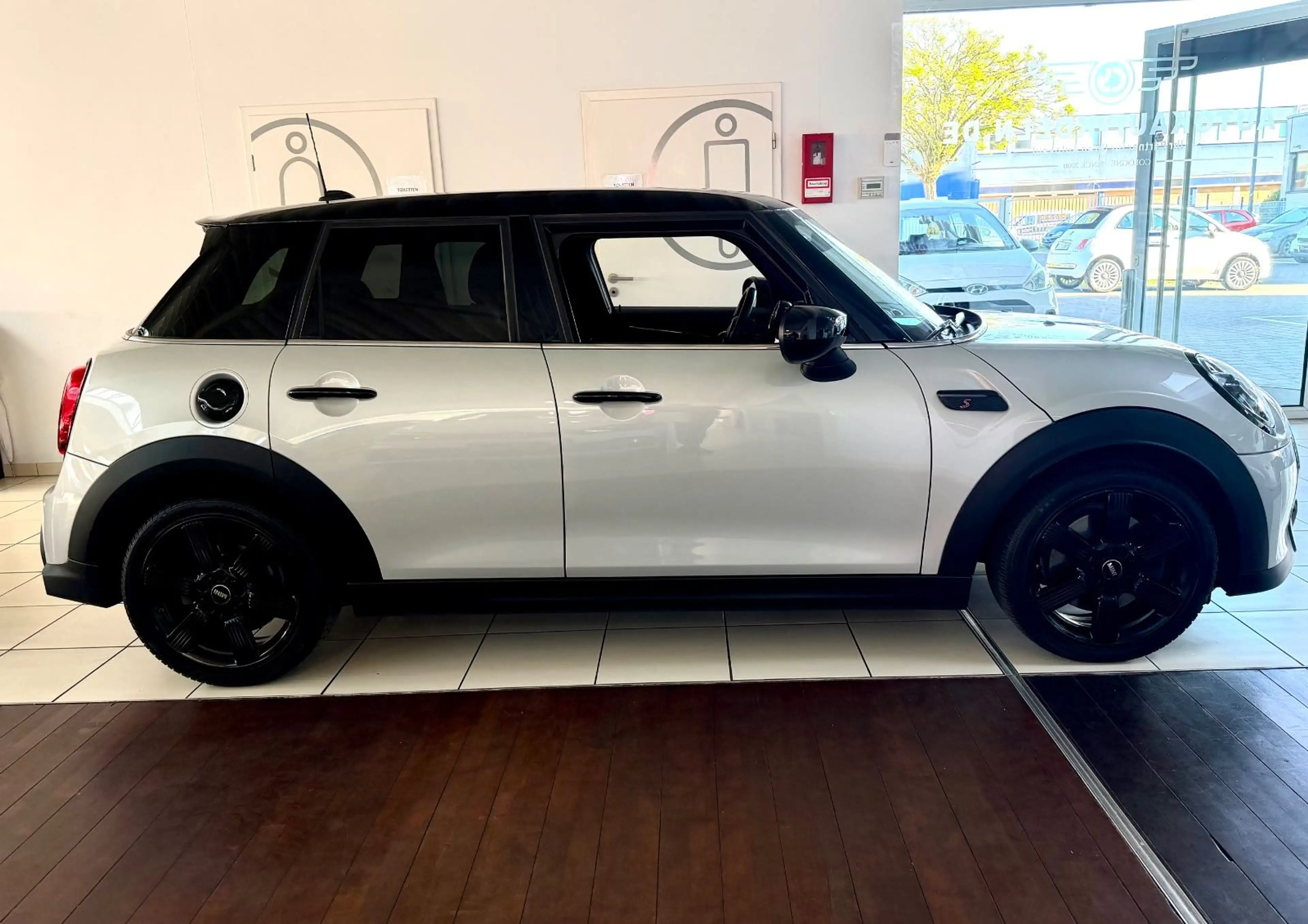 MINI Cooper S Mini Classic Trim/Automatik/Klima/1.Han — photo 5