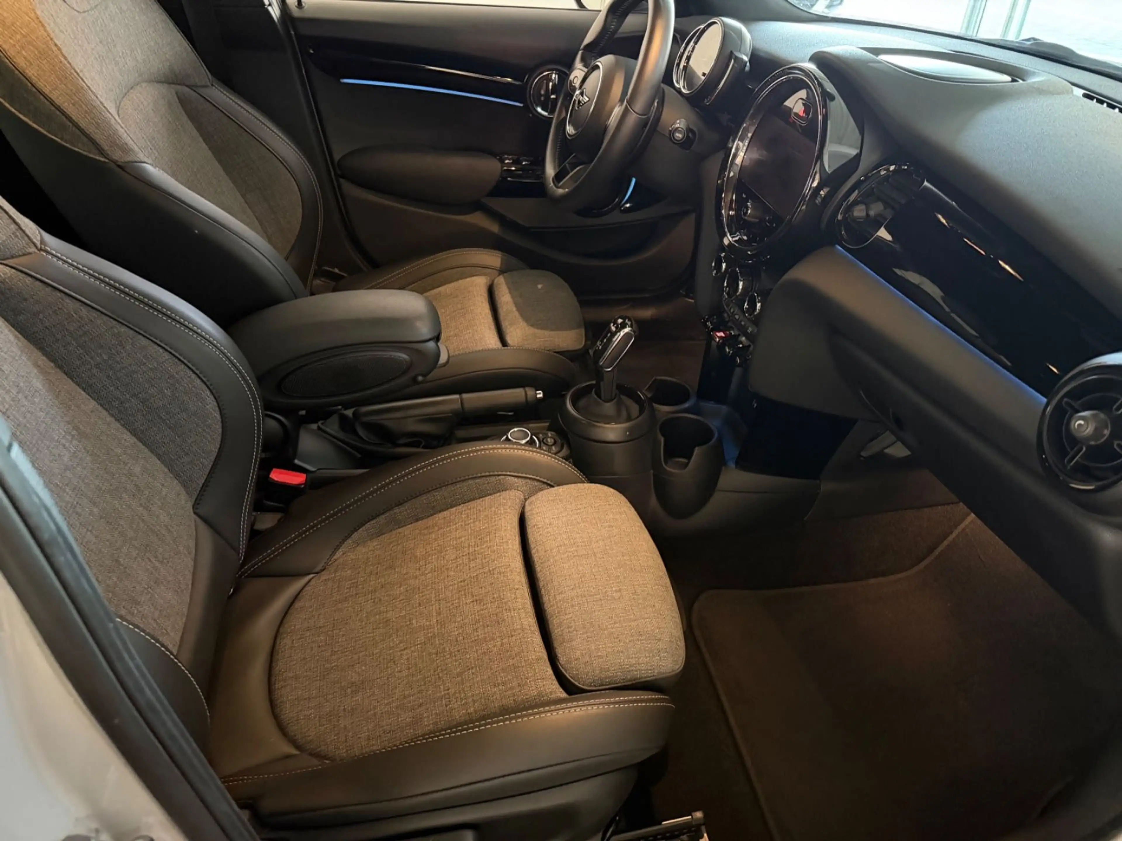 MINI Cooper S Mini Classic Trim/Automatik/Klima/1.Han — photo 8