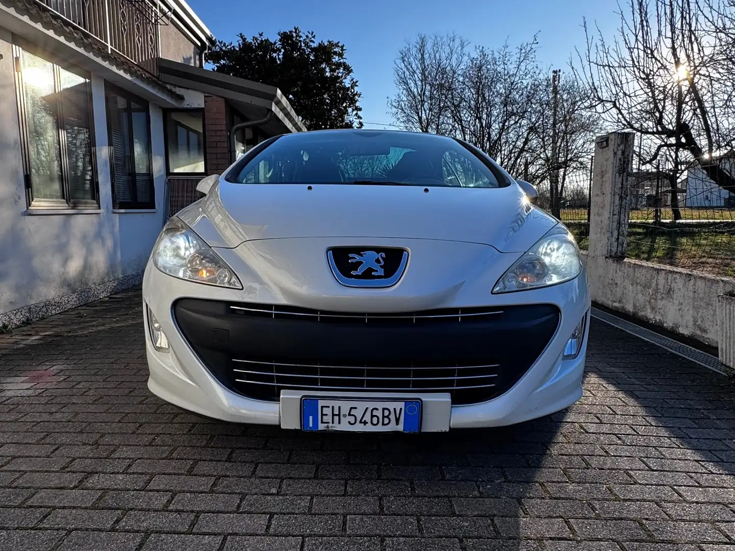 Peugeot 308 308 CC 1.6 hdi 8v Tecno 112cv Alb - 2