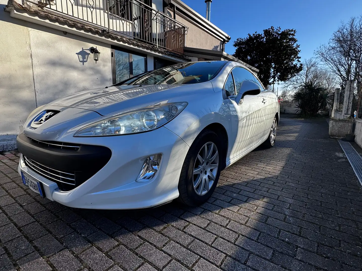 Peugeot 308 308 CC 1.6 hdi 8v Tecno 112cv Alb - 1