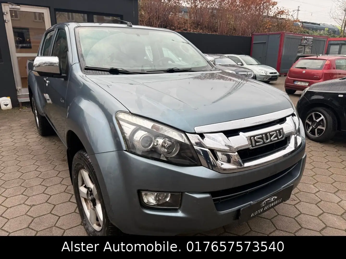 Isuzu D-Max DoubleCab 2,5 TD 4x4 Automatik ,Klima Grau - 1