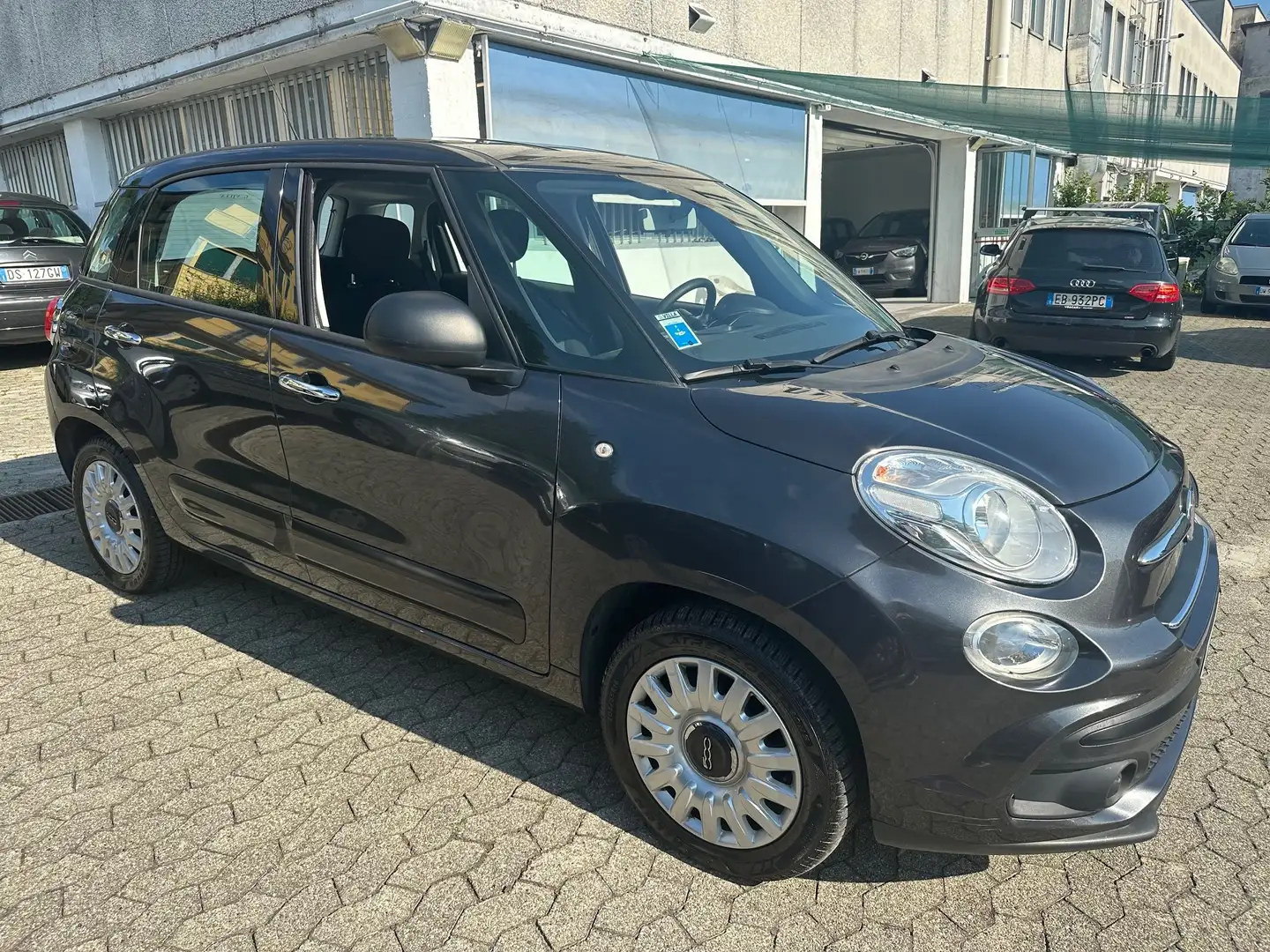Fiat 500L 1.3 MJT Lounge 95CV Dualogic*EURO6*NEOPATENTATI Grau - 2