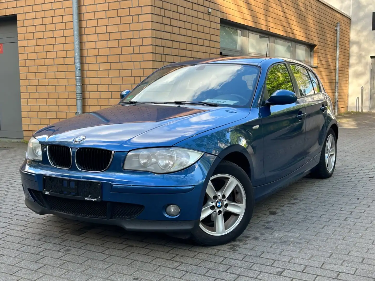 BMW 116 i/KLIMA/PDC/6-GANG/SCHÖNE-OPTIK//////// Синій - 1