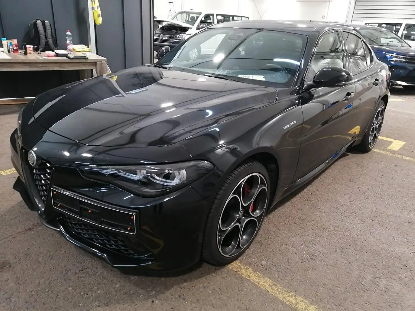 Alfa Romeo Giulia Sprint Q4 VELOCE ALLRAD AT SHZ Schwarz - 1