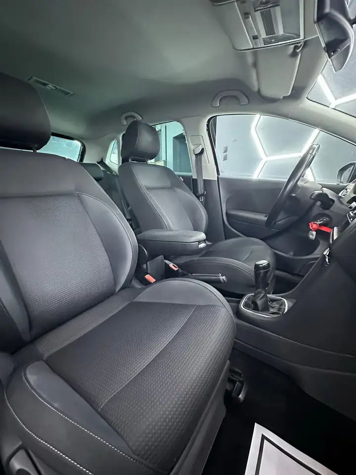 Volkswagen Polo Cross — photo 18