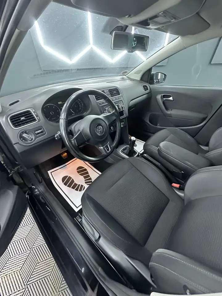 Volkswagen Polo Cross — photo 12