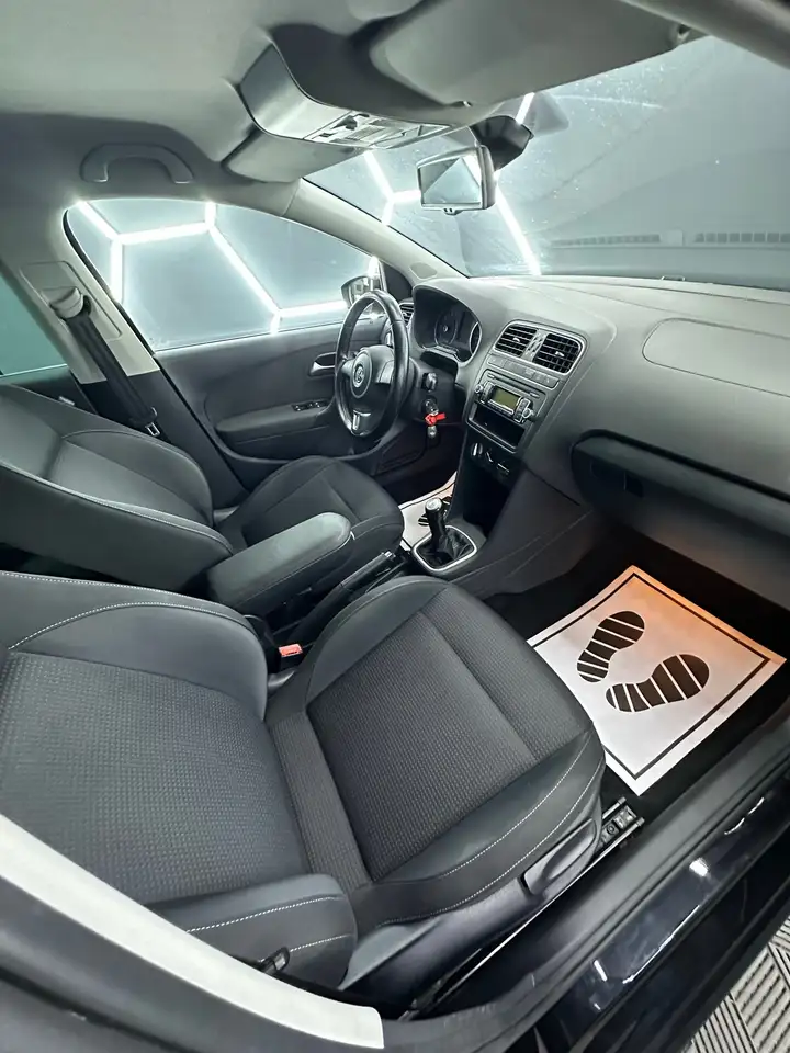 Volkswagen Polo Cross — photo 17