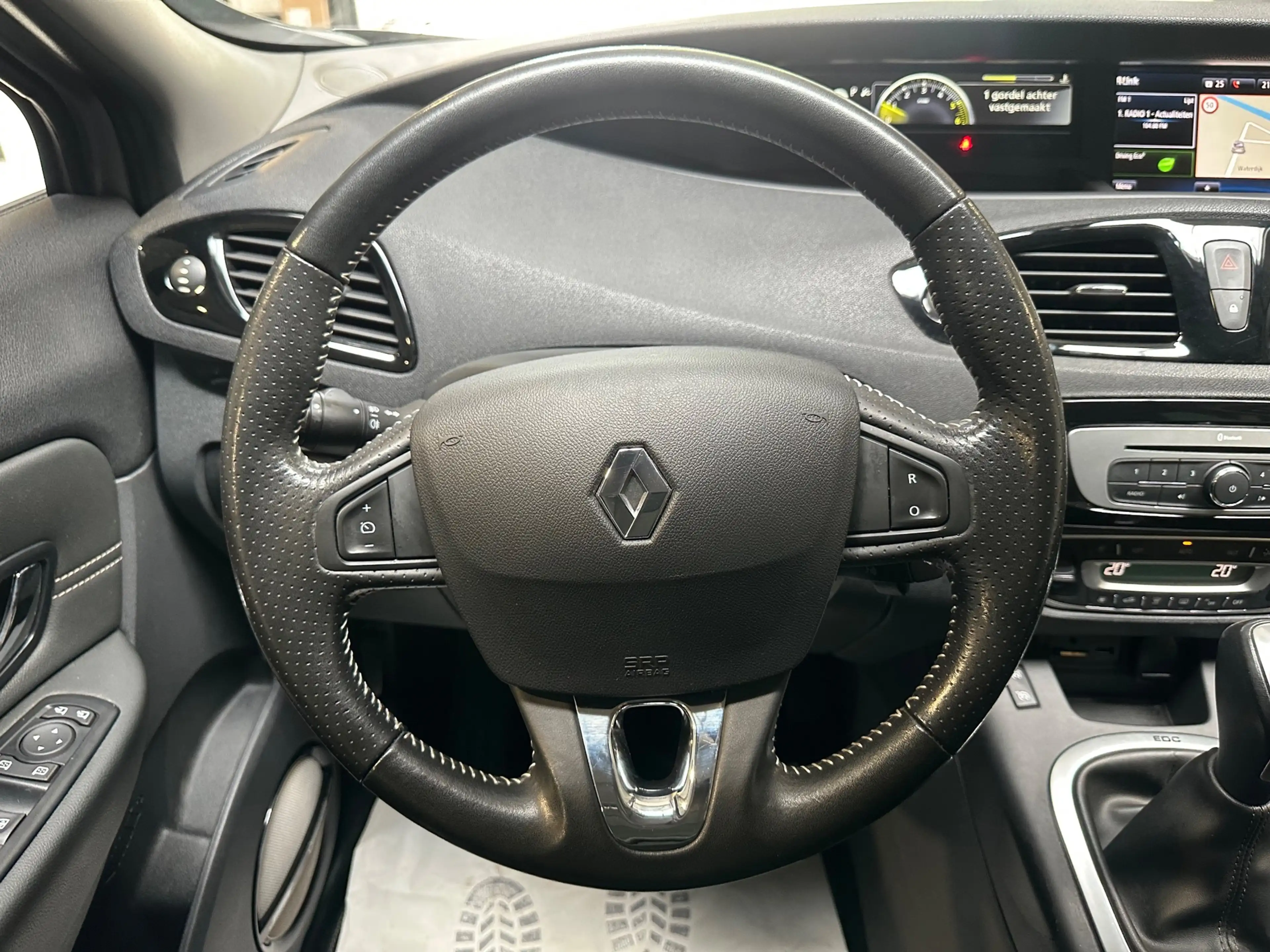 Renault Grand Scenic 1.5 dCi Bose 7p. Automaat 2016 — photo 11