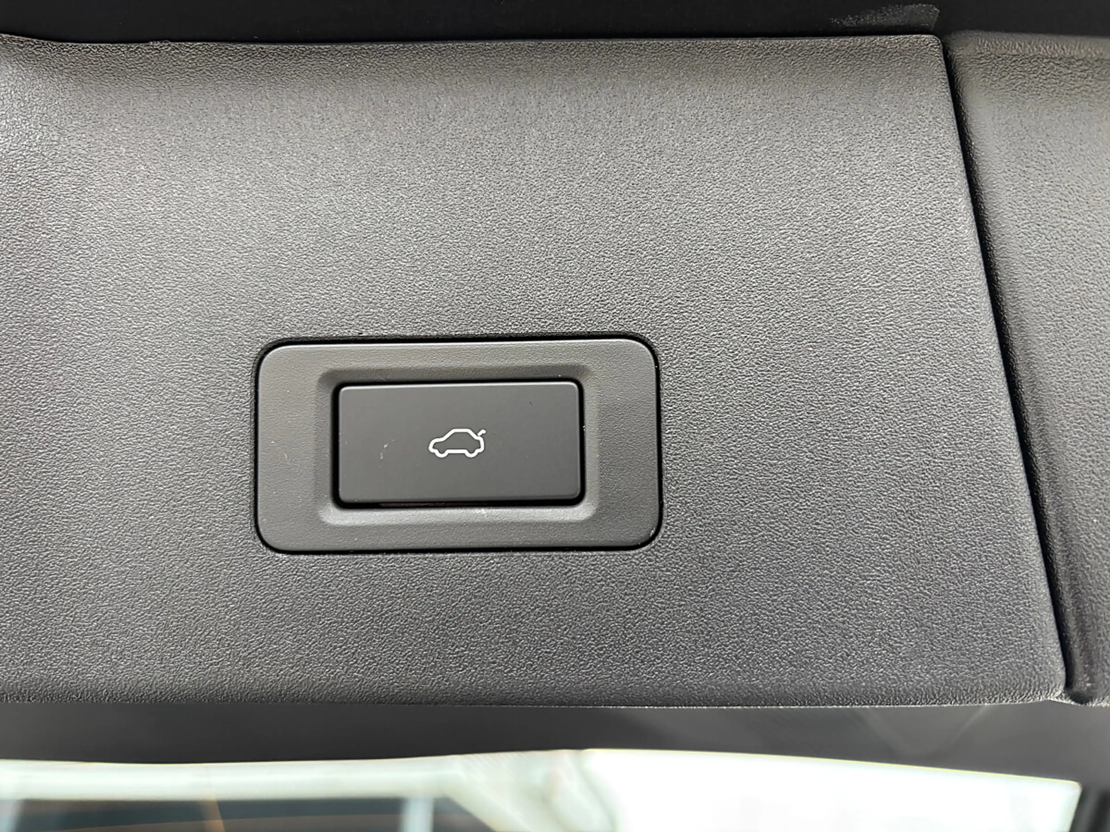 Omoda 9 PHEV 1.5TGDi Premium Line AWD — photo 13