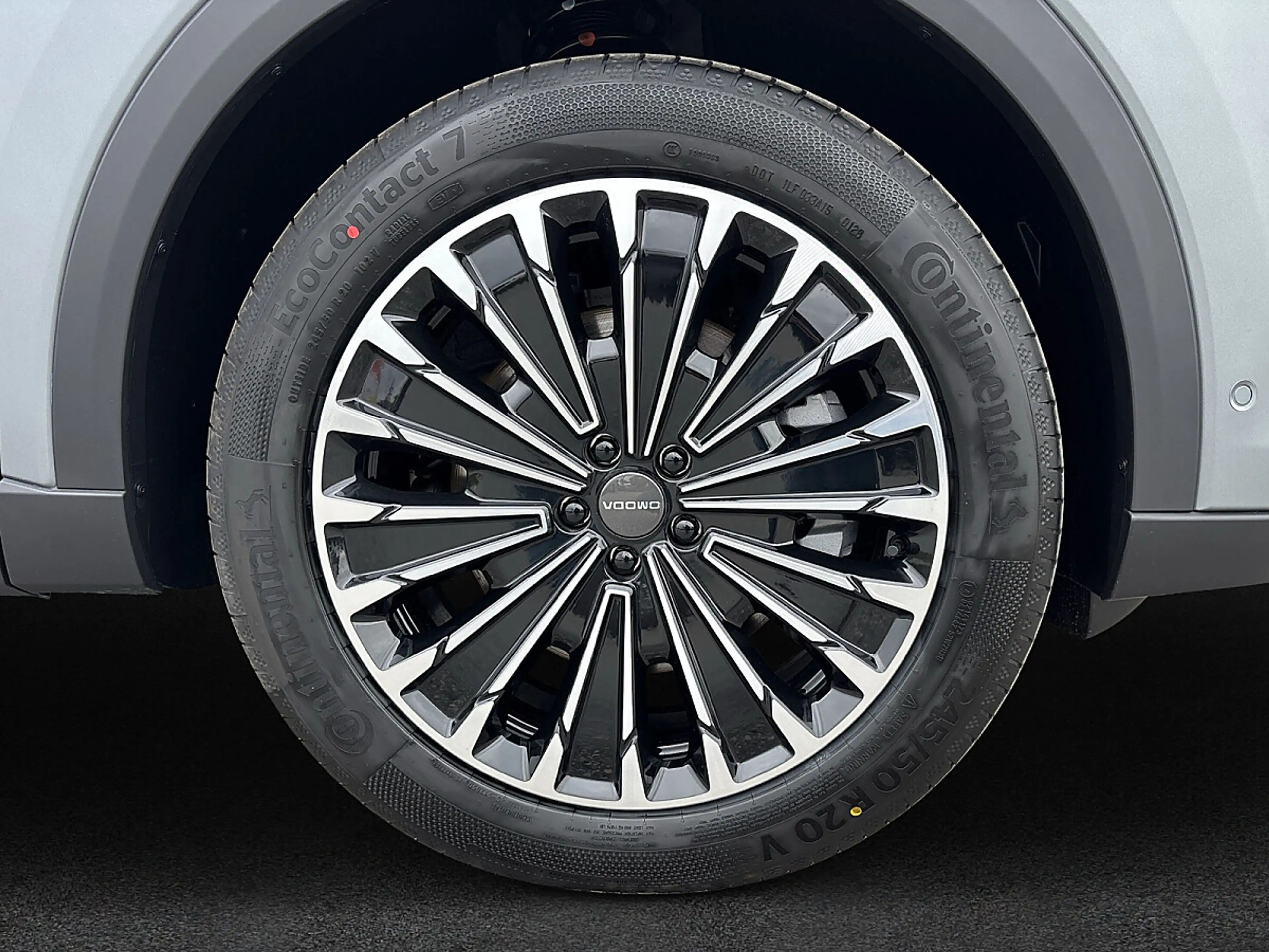 Omoda 9 PHEV 1.5TGDi Premium Line AWD — photo 4