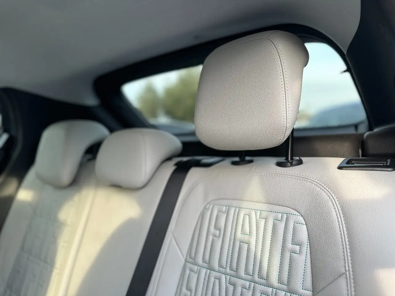 Fiat 600 1.2 Hybrid La Prima II 16