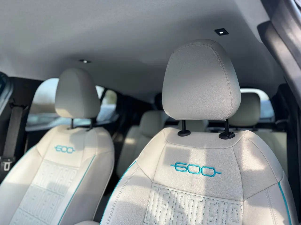 Fiat 600 1.2 Hybrid La Prima II 5