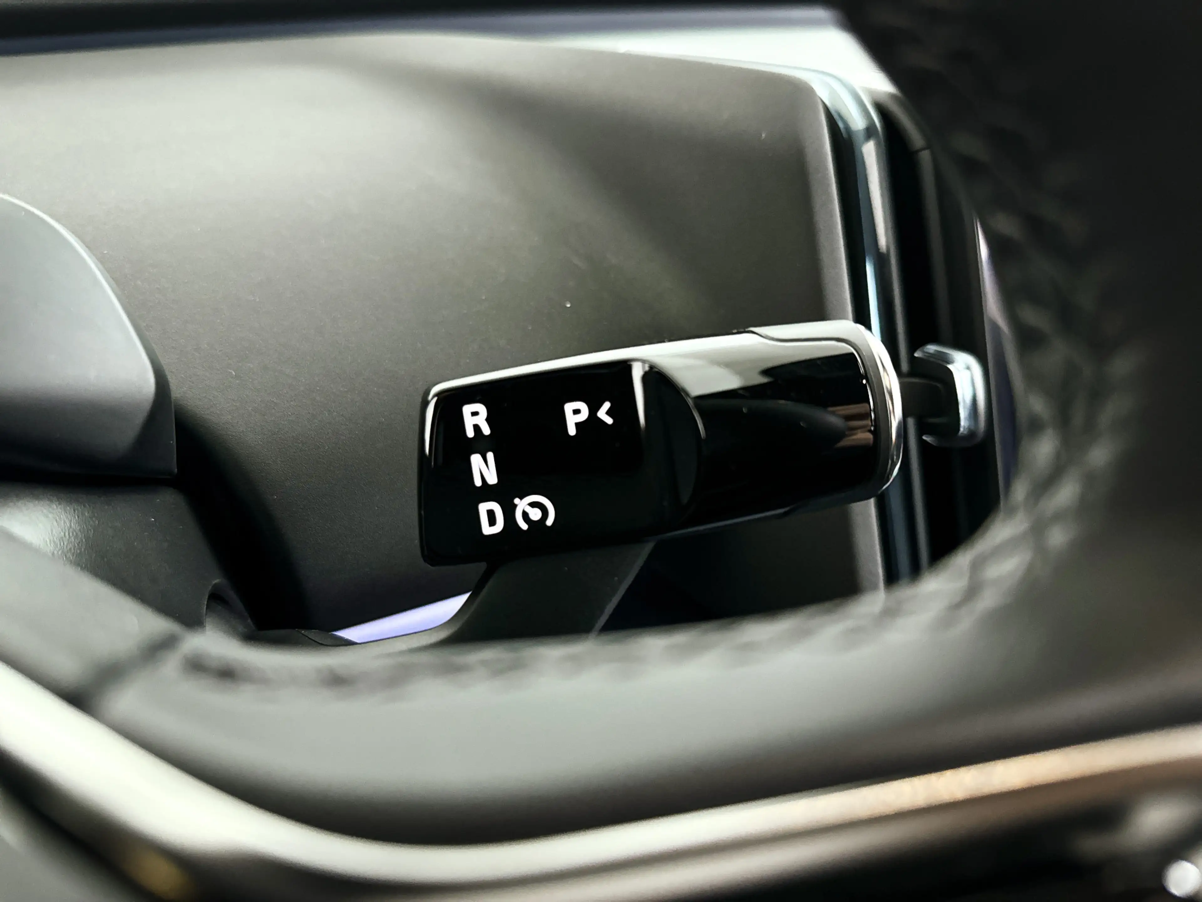 Volvo EX30 Single Motor Extended Range Plus 69 kWh | Parkeerc — photo 20