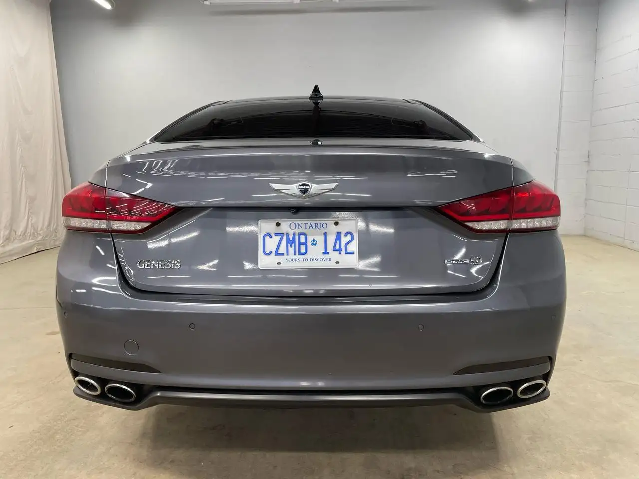 Hyundai Genesis photo Hyundai Genesis
