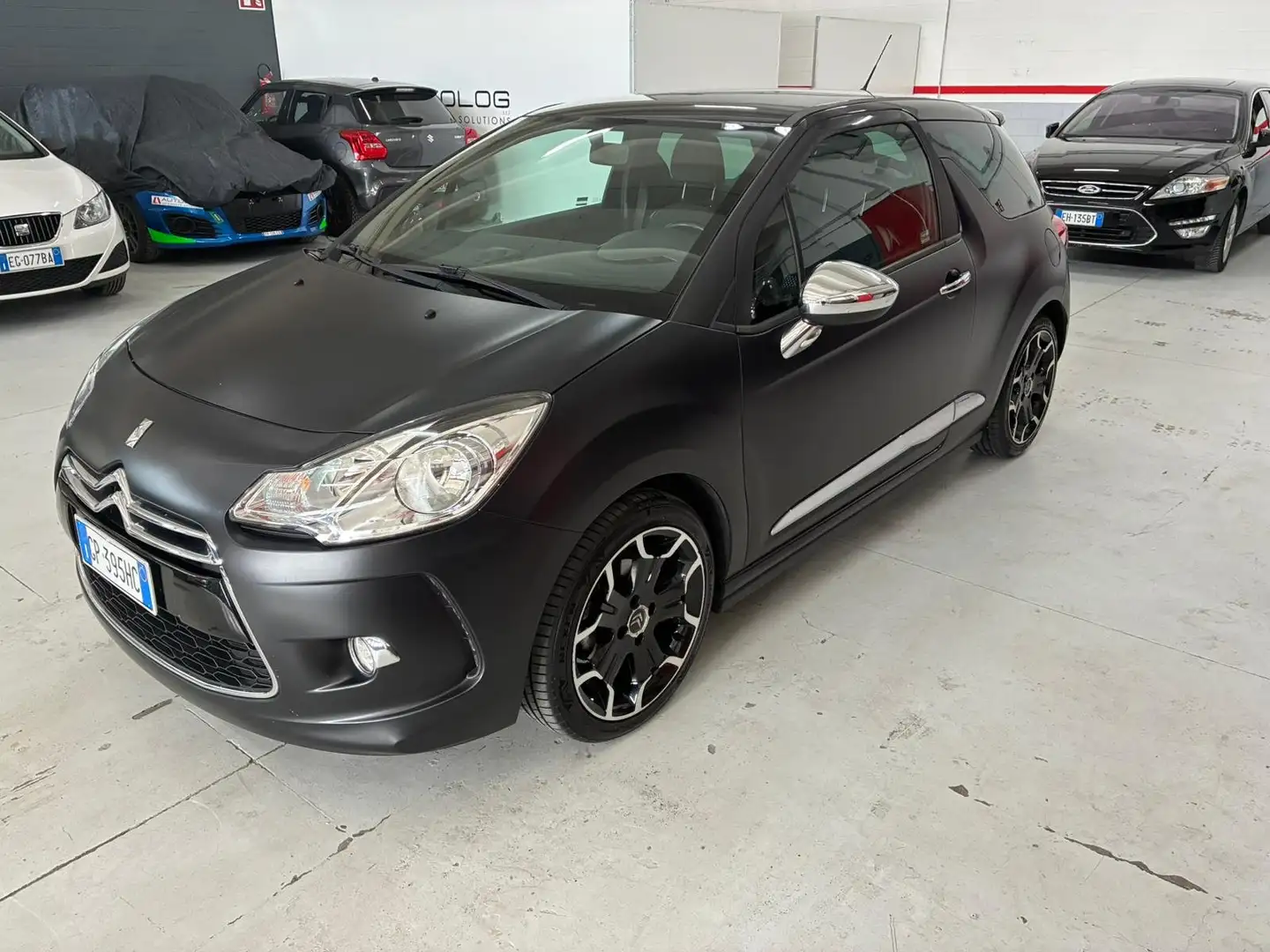 Citroen DS3 DS3 1.6 hdi Just Black 112cv Nero - 2