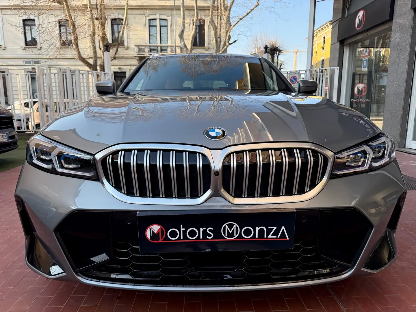 BMW 330 330d Touring mhev 48V Msport xdrive auto Grigio - 2