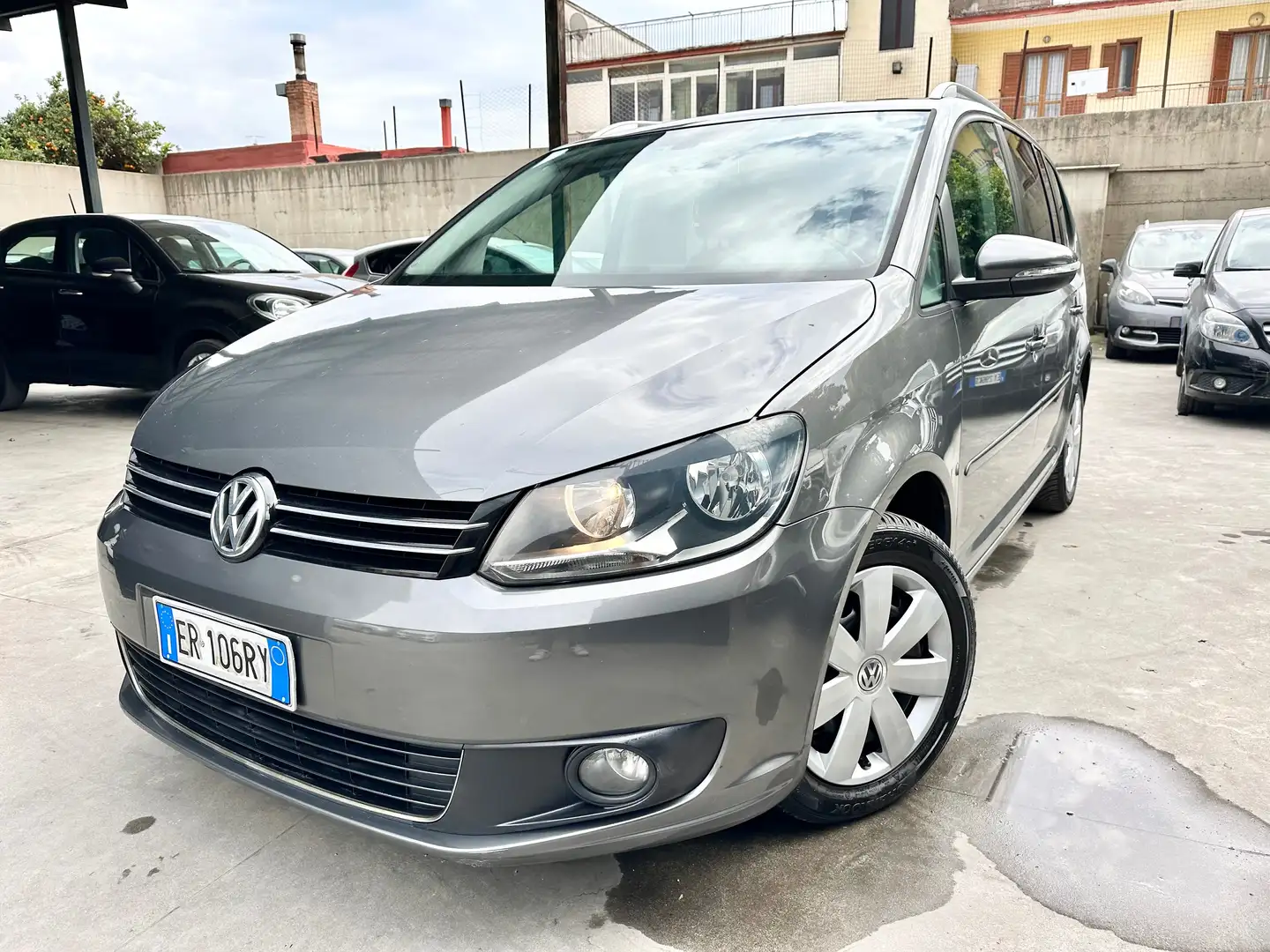 Volkswagen Touran Touran 1.6 tdi Comfortline Business dsg Сірий - 2