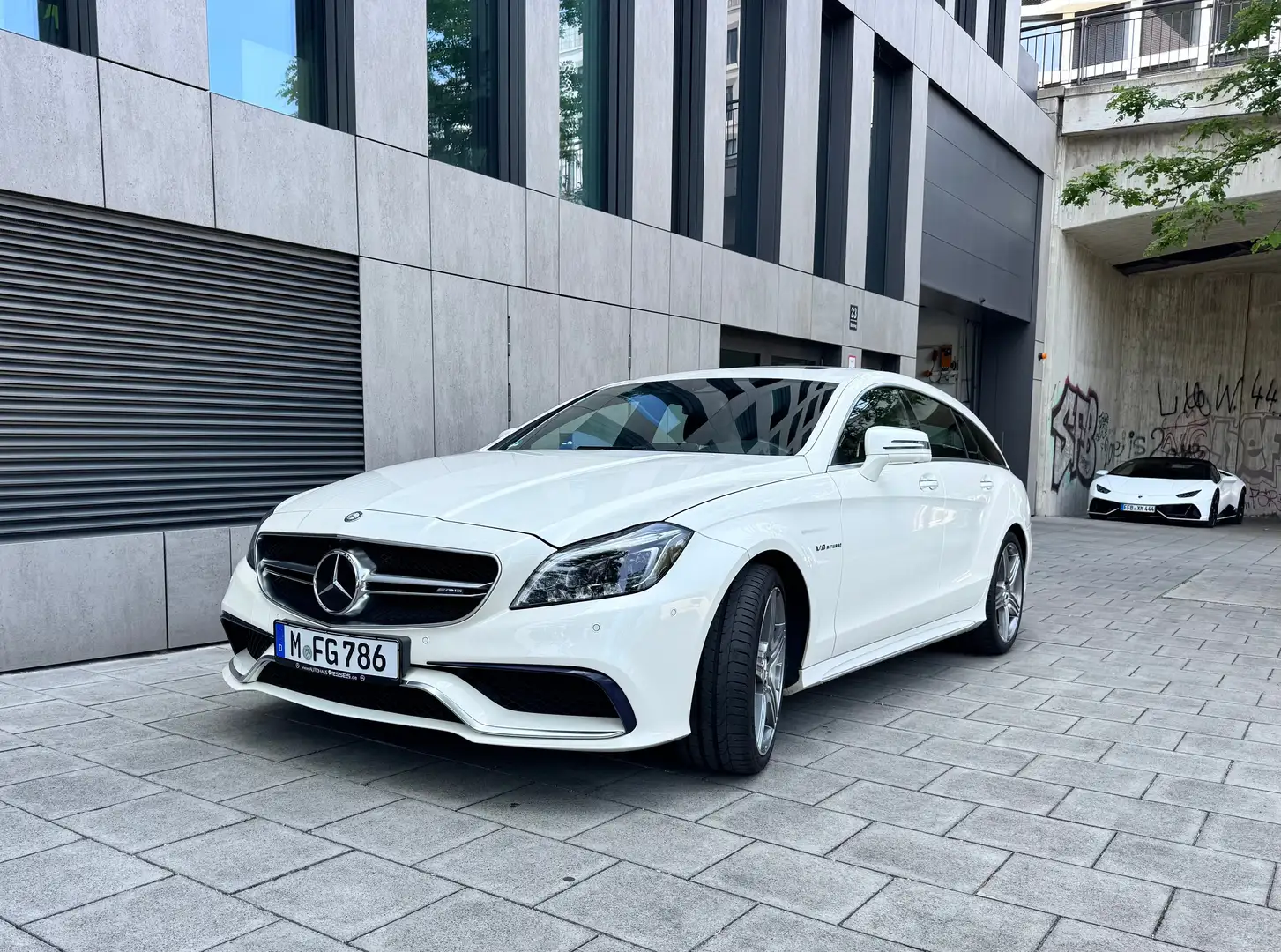 Mercedes-Benz CLS 63 AMG CLS Shooting Brake 63 AMG 4Matic AMG SPEEDSH. MCT Blanc - 2