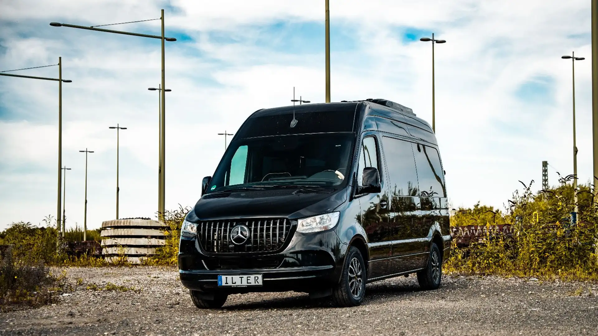 Mercedes-Benz Sprinter 319 CDI V6 3.0 VIP Tourismus 8+1 L2H2 Schwarz - 2