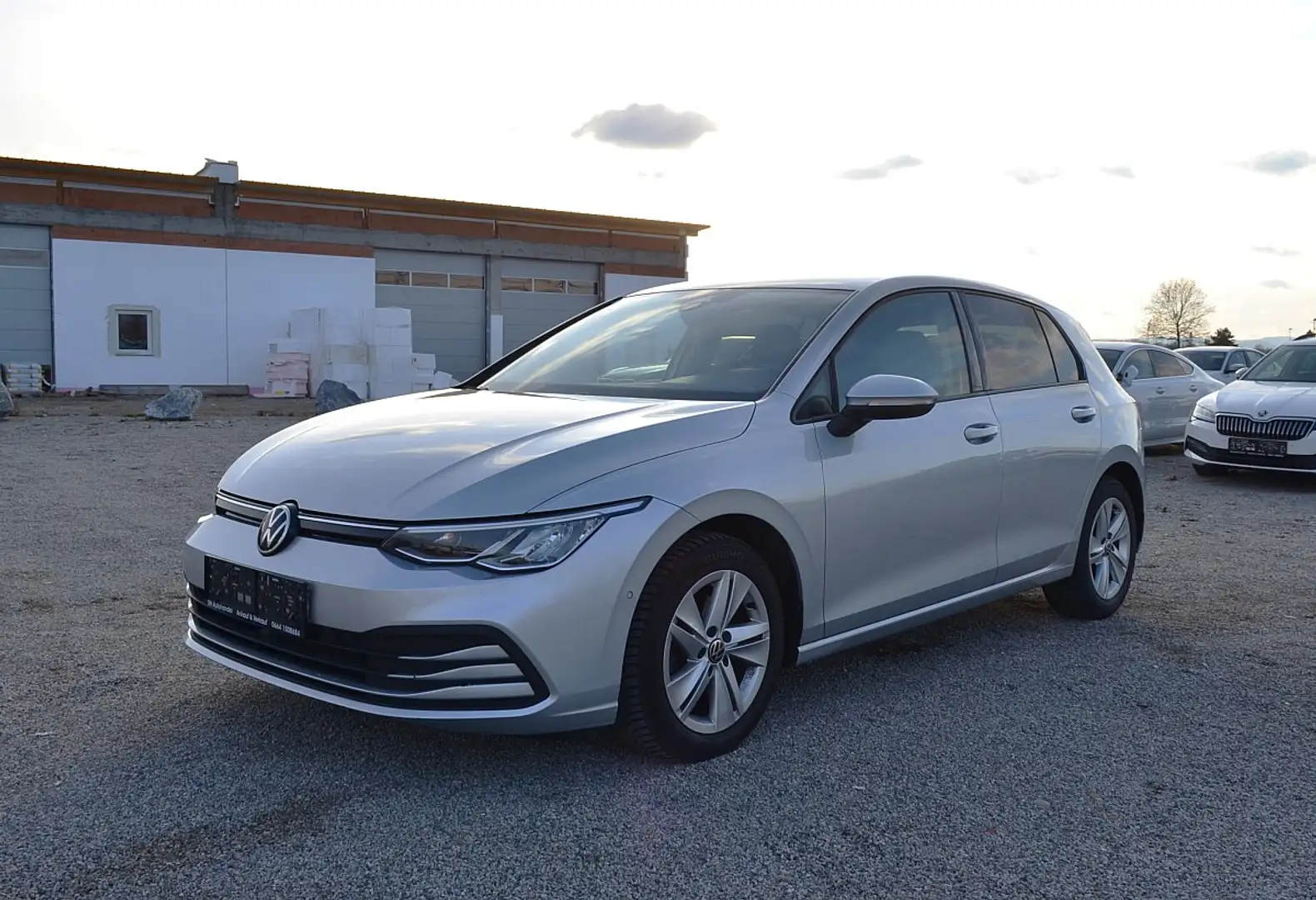 Volkswagen Golf 2,0 TDI Life DSG Grau - 2