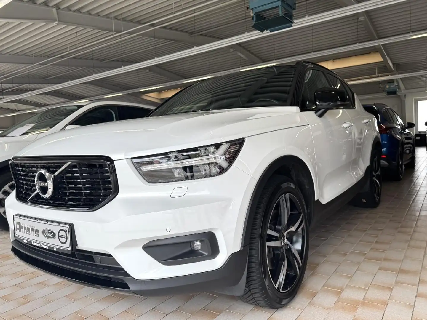 Volvo XC40 R Design AWD Blanco - 1