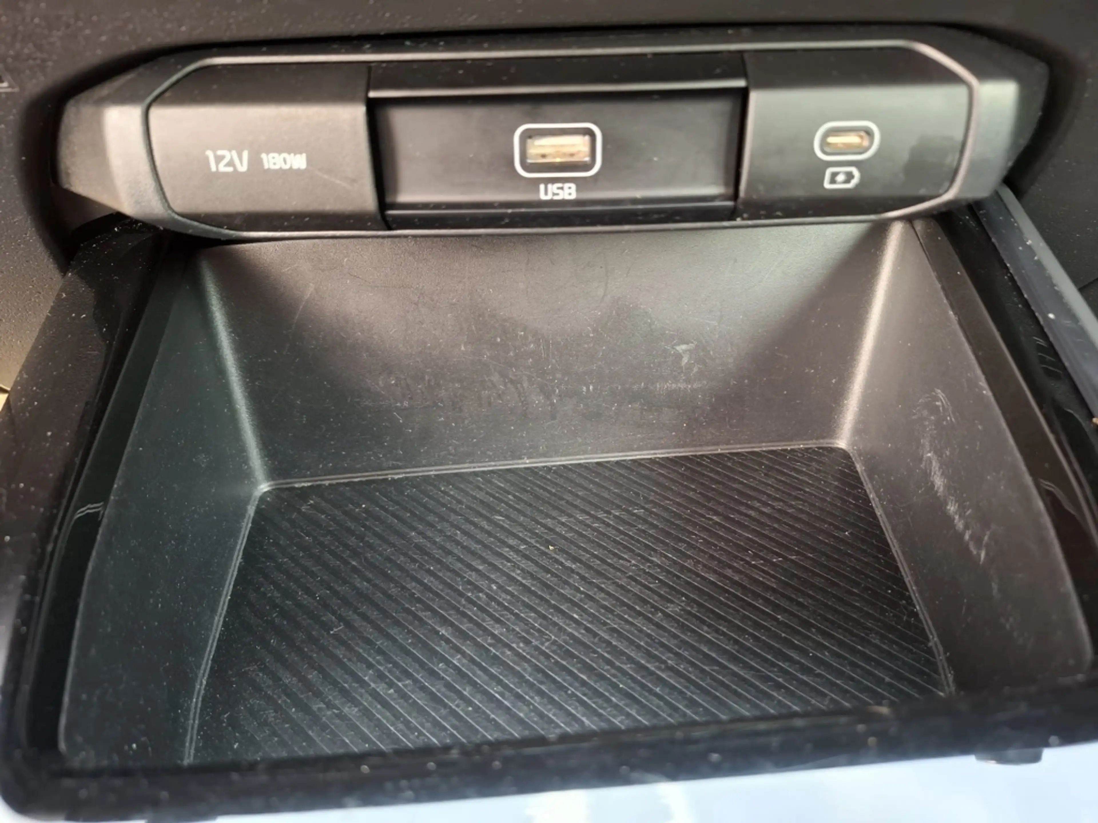 Kia Niro 1.6 HEV Dynamicline — photo 14