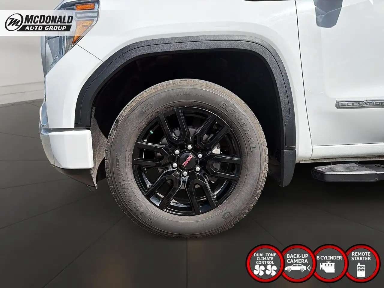 GMC Sierra 1500 снимка GMC Sierra 1500