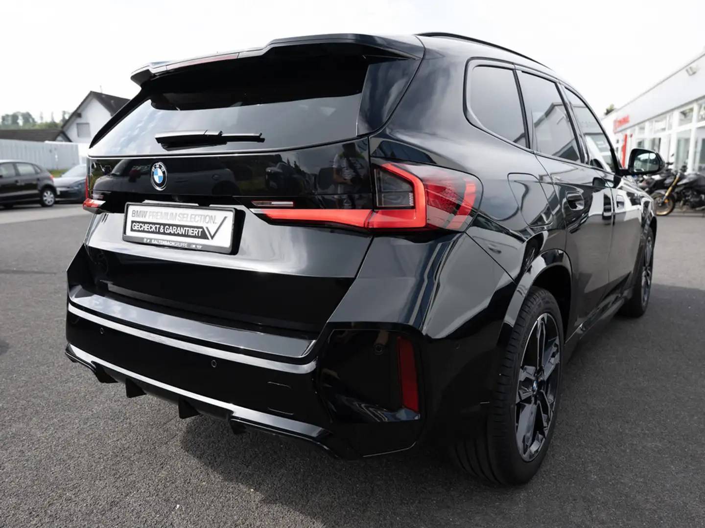 BMW X1 xDrive 20d M-Sport AHK LED NAVI KAMERA SHZ Negro - 2