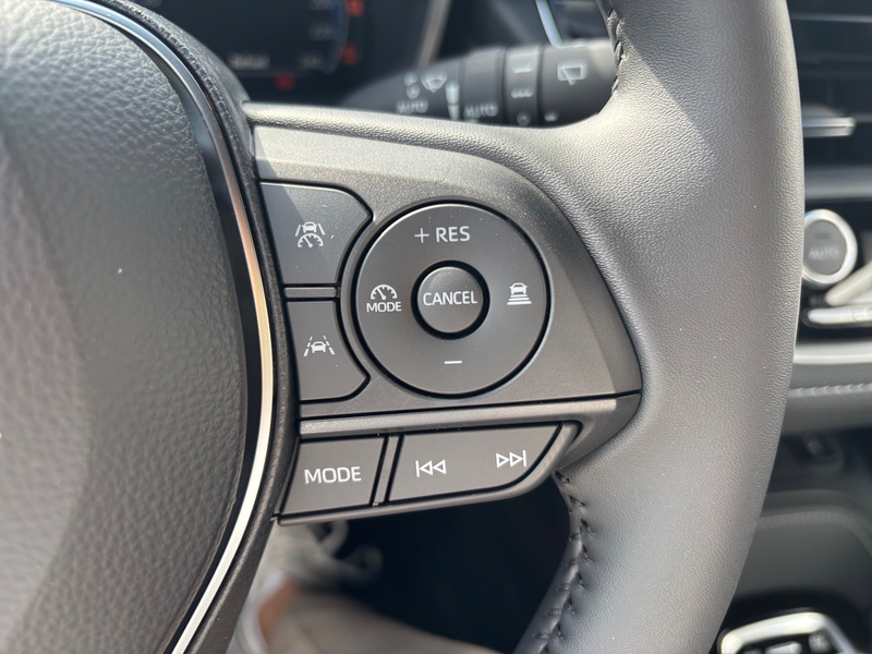 Toyota Corolla Touring Sports 1.8  Teamplayer ACC+LED — photo 14