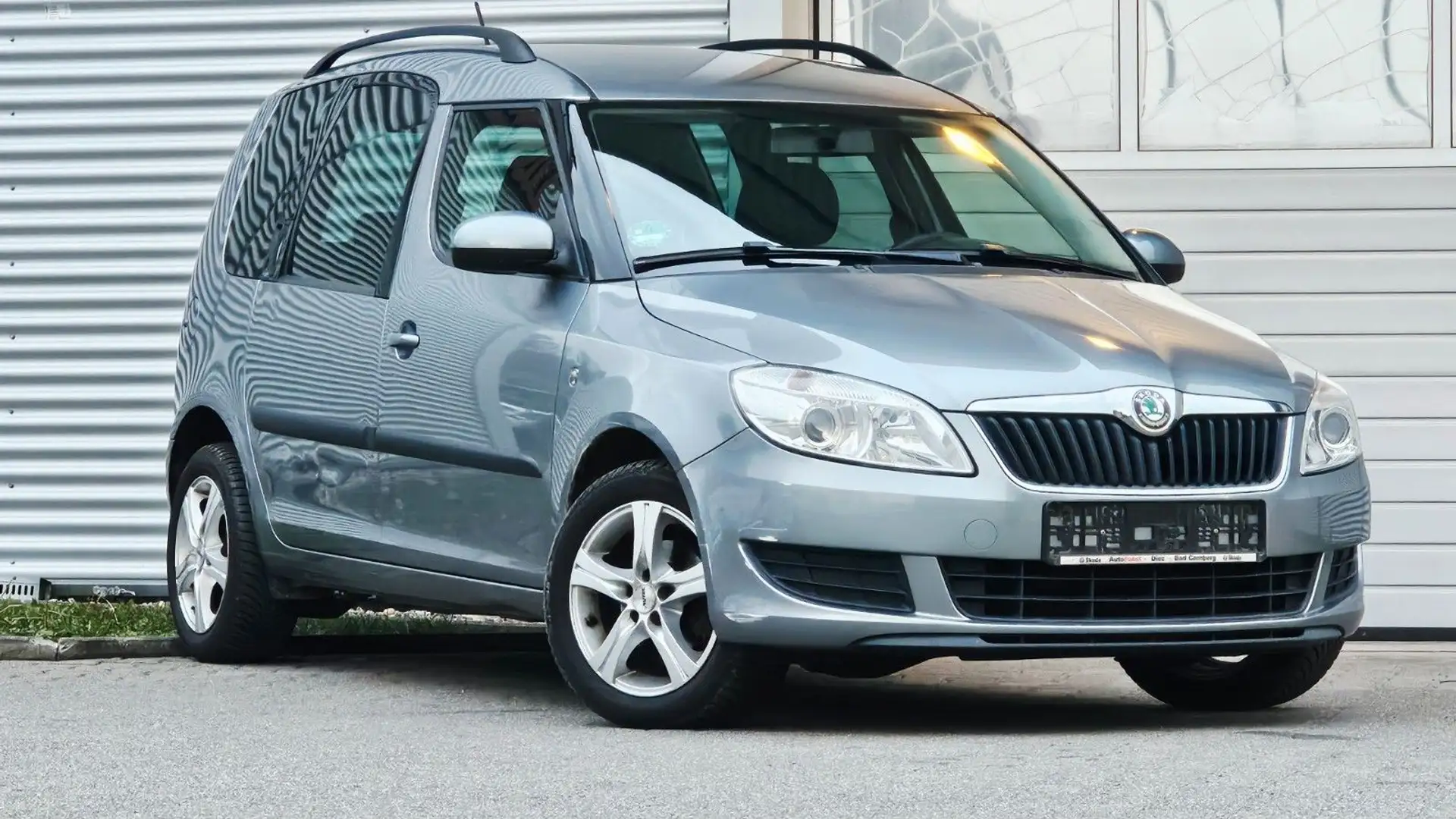 Skoda Roomster Style Plus Edition Klima Shzg EFH Gris - 1
