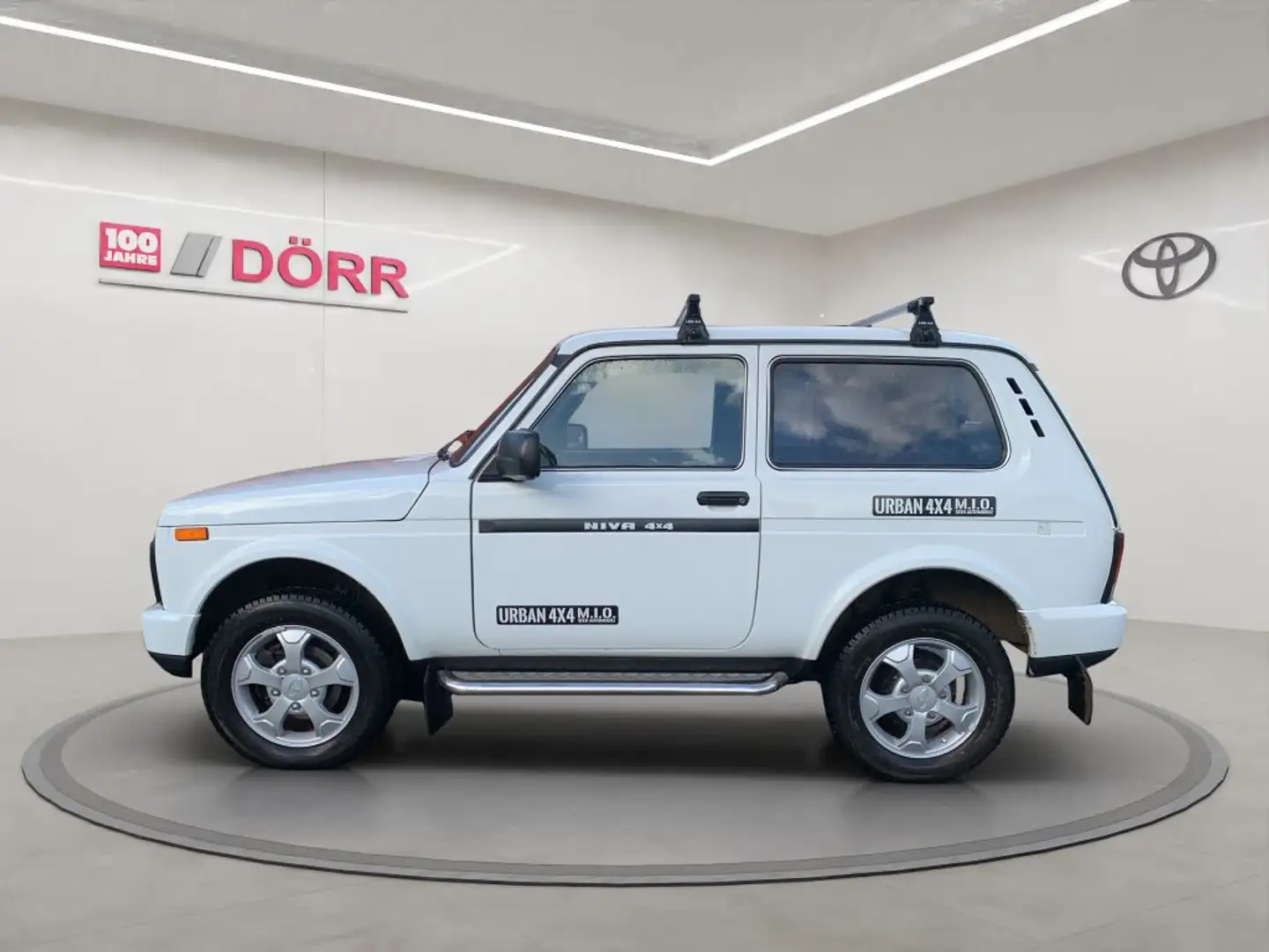 Lada Urban Niva 4x4* Weiß - 2