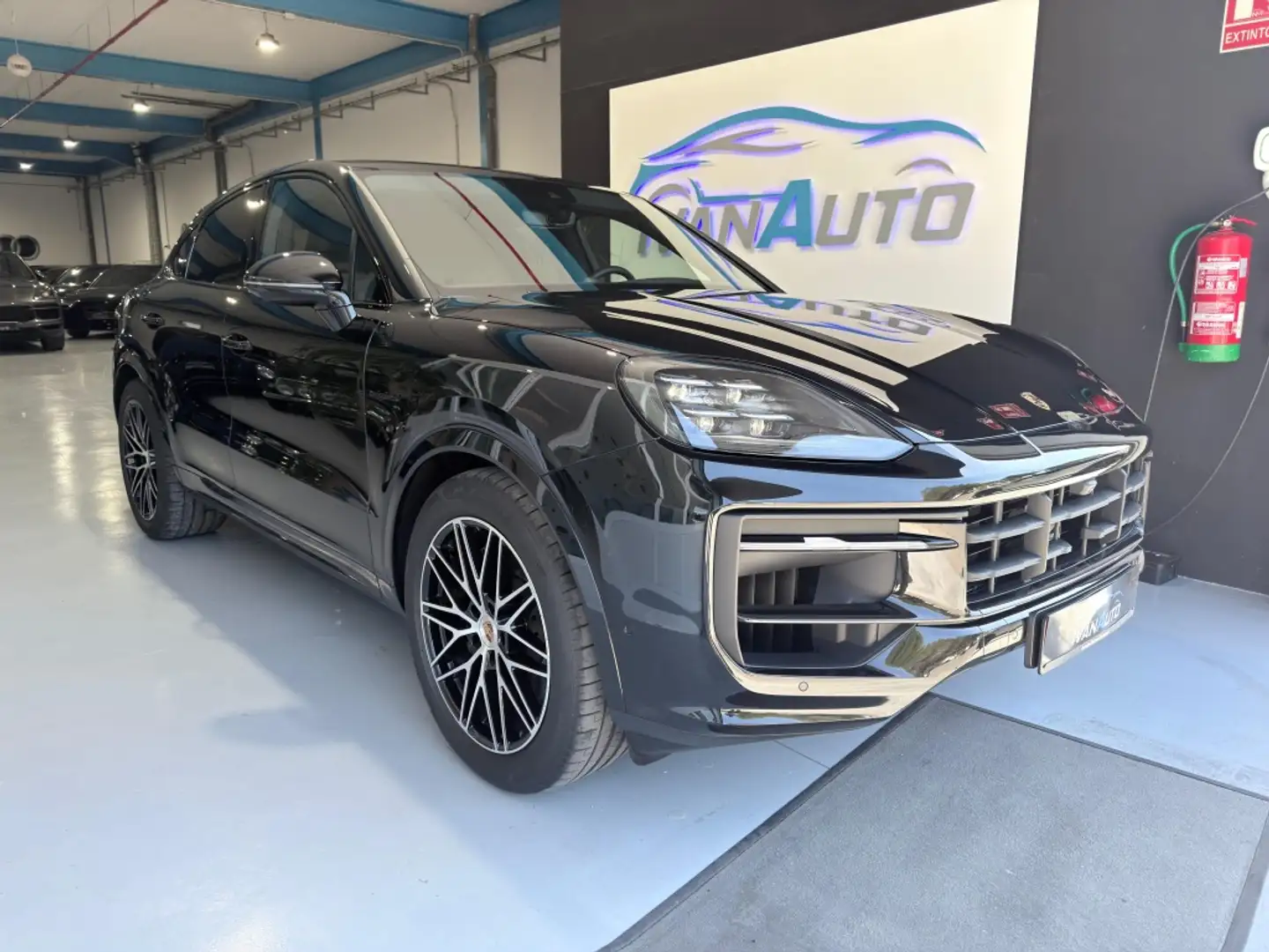 Porsche Cayenne Coupé E-Hybrid Black Edition Aut. Negro - 1