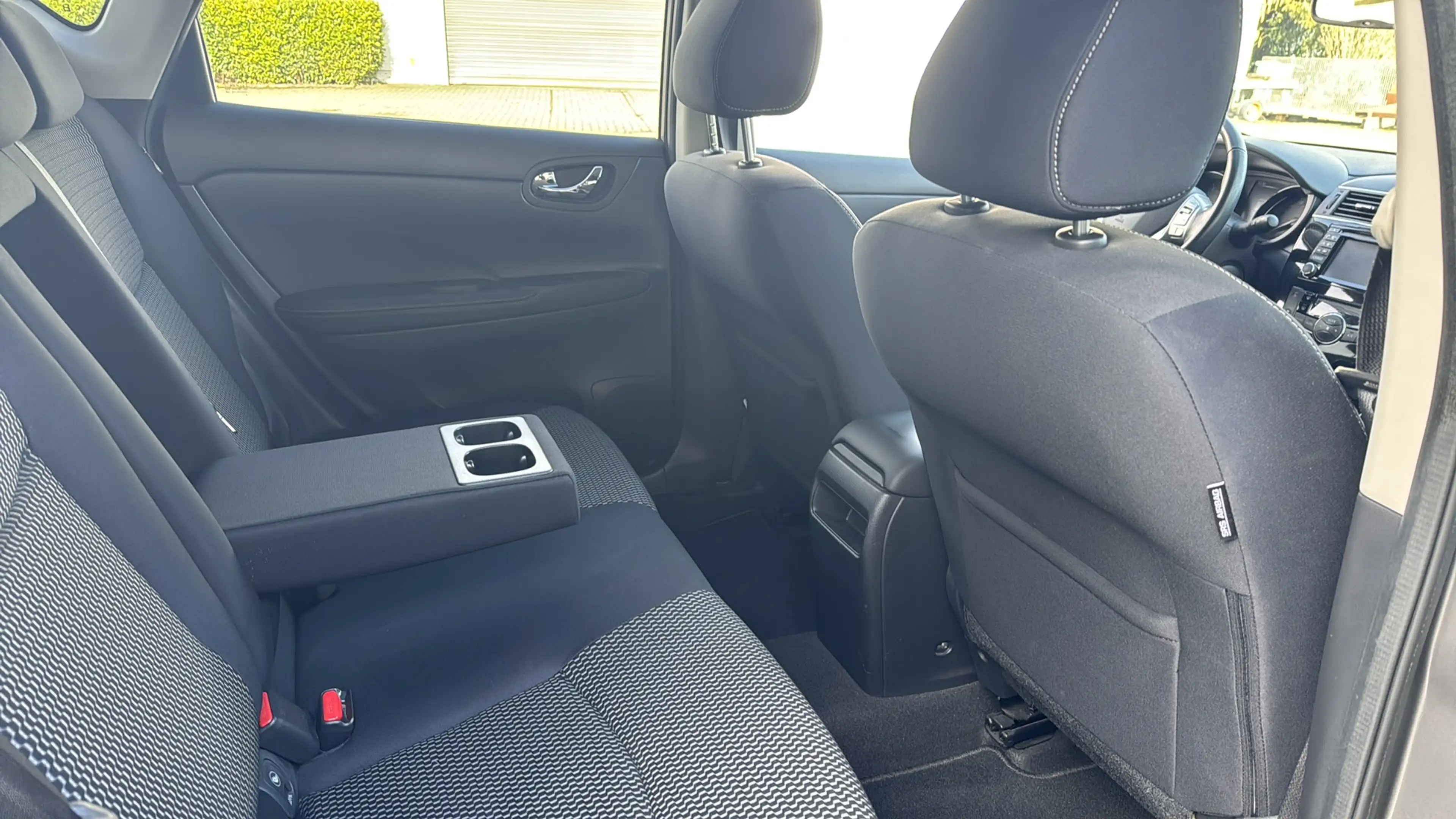 Nissan Pulsar Pulsar 1.2 DIG-T Tekna Mit Garantie — photo 6
