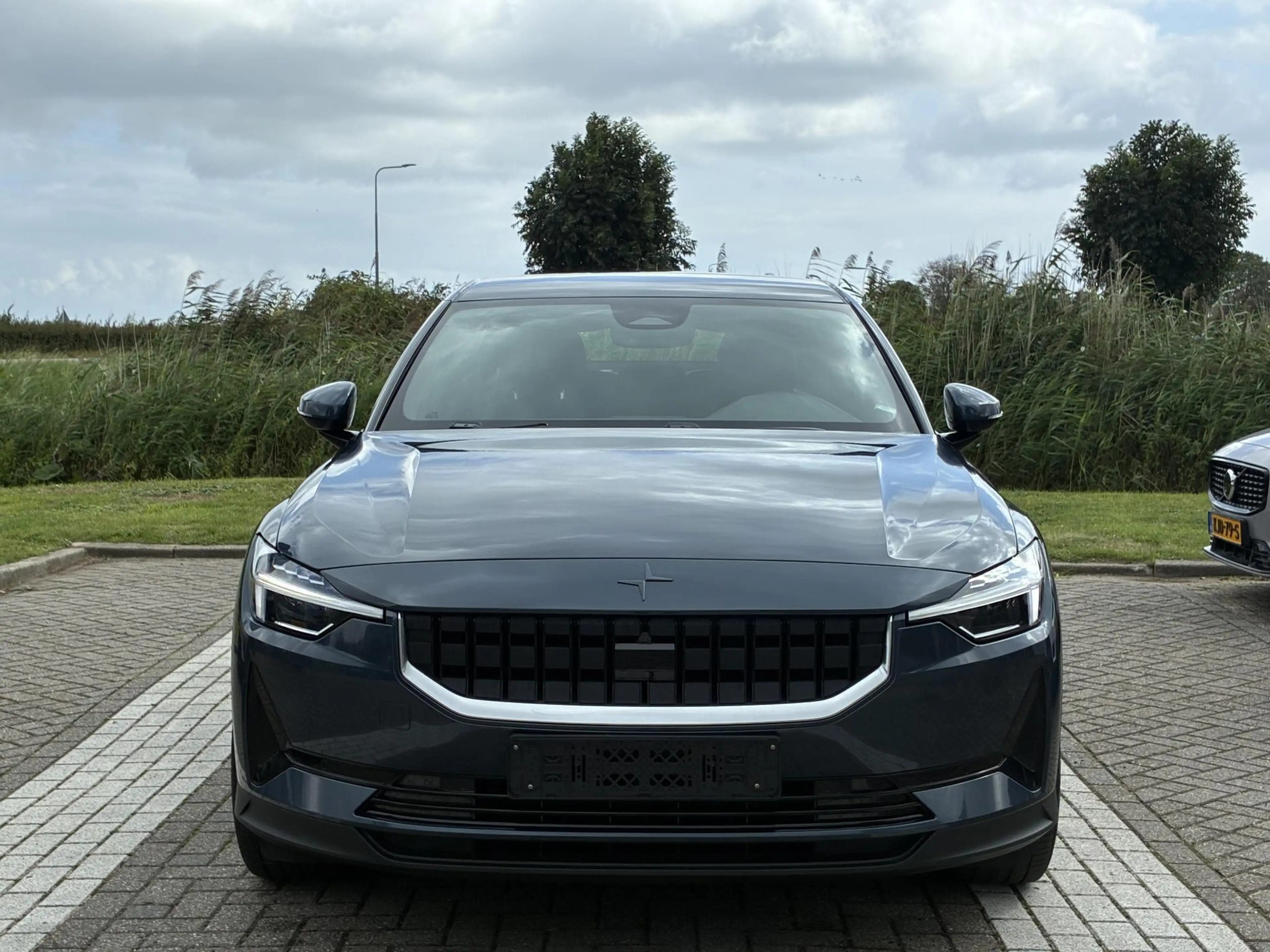 Polestar 2 Standard Range Single Motor 69 kWh Elektrisch vers — photo 2