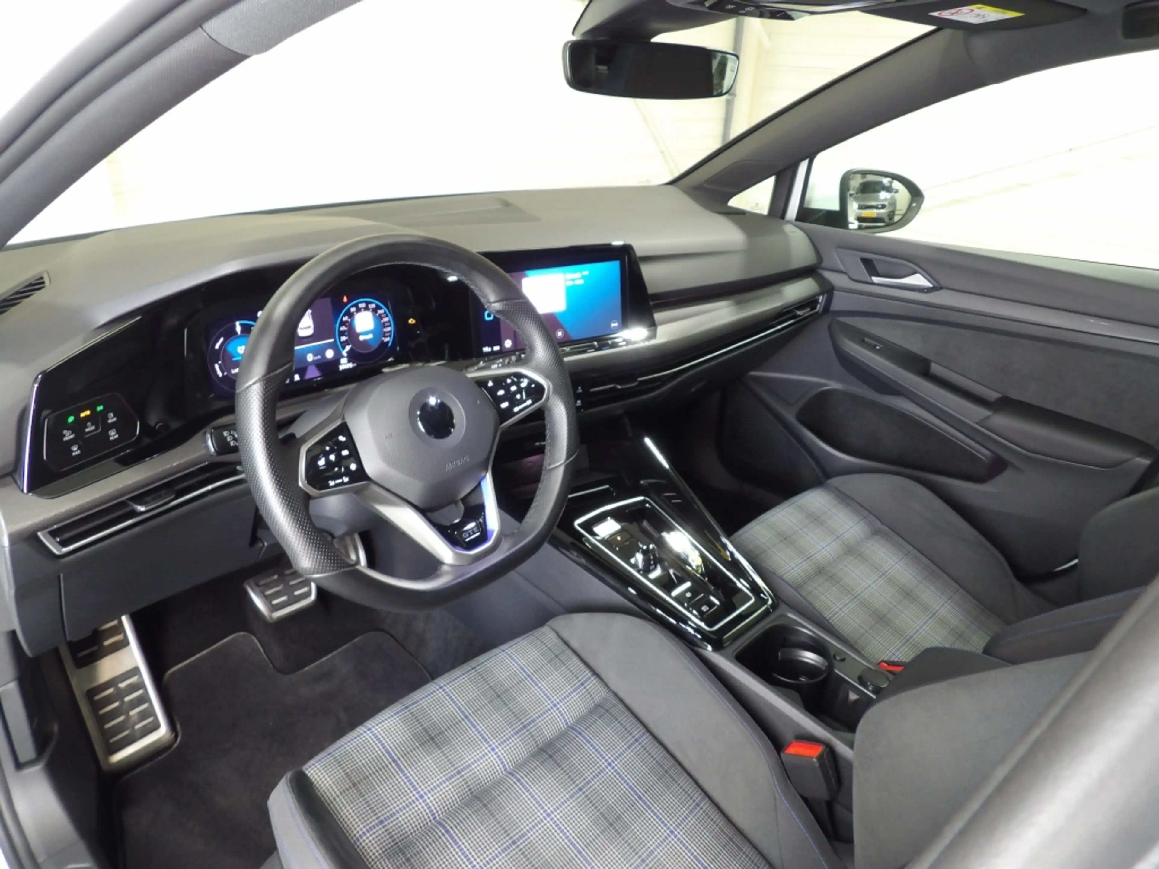 Volkswagen Golf GTE 1.4 eHybrid 245pk DSG — photo 14
