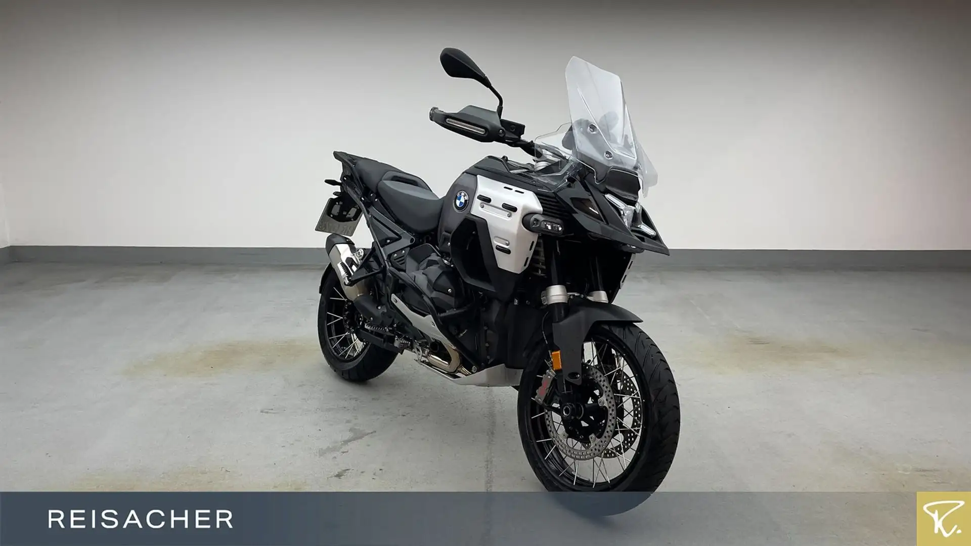 BMW R 1300 GS Adventure - 1