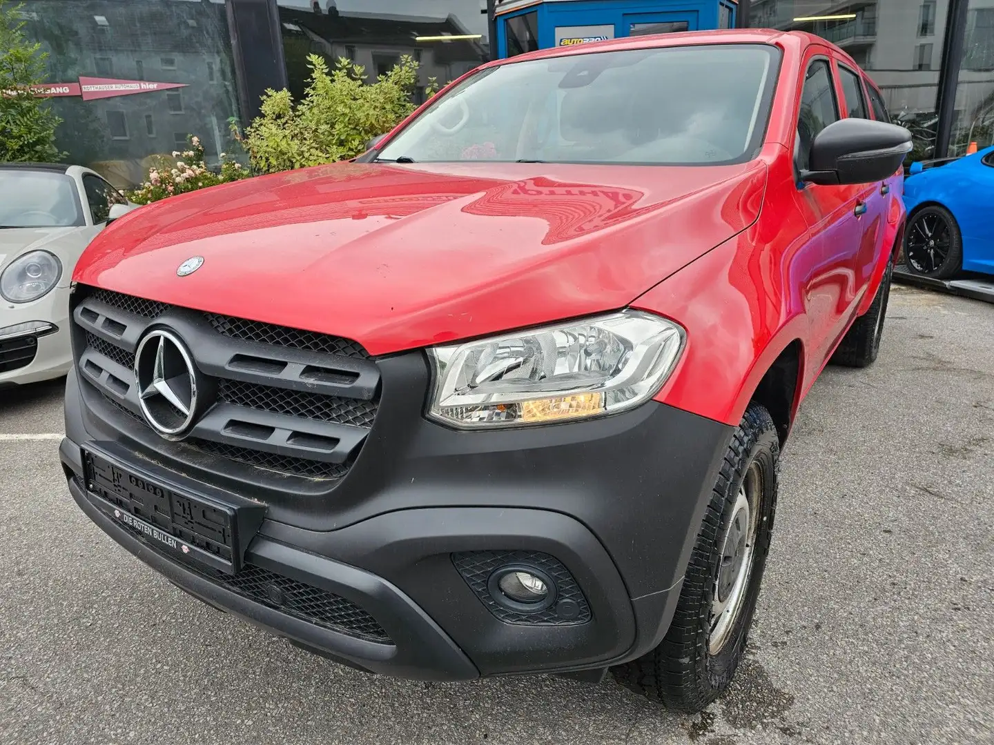 Mercedes-Benz X 250 Red - 1
