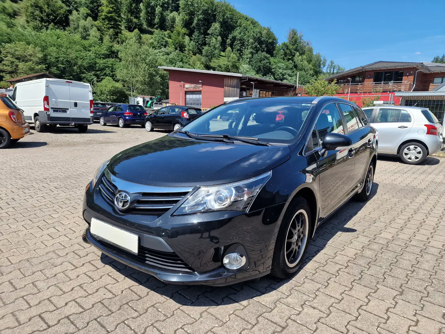 Toyota Avensis Sol Schwarz - 2