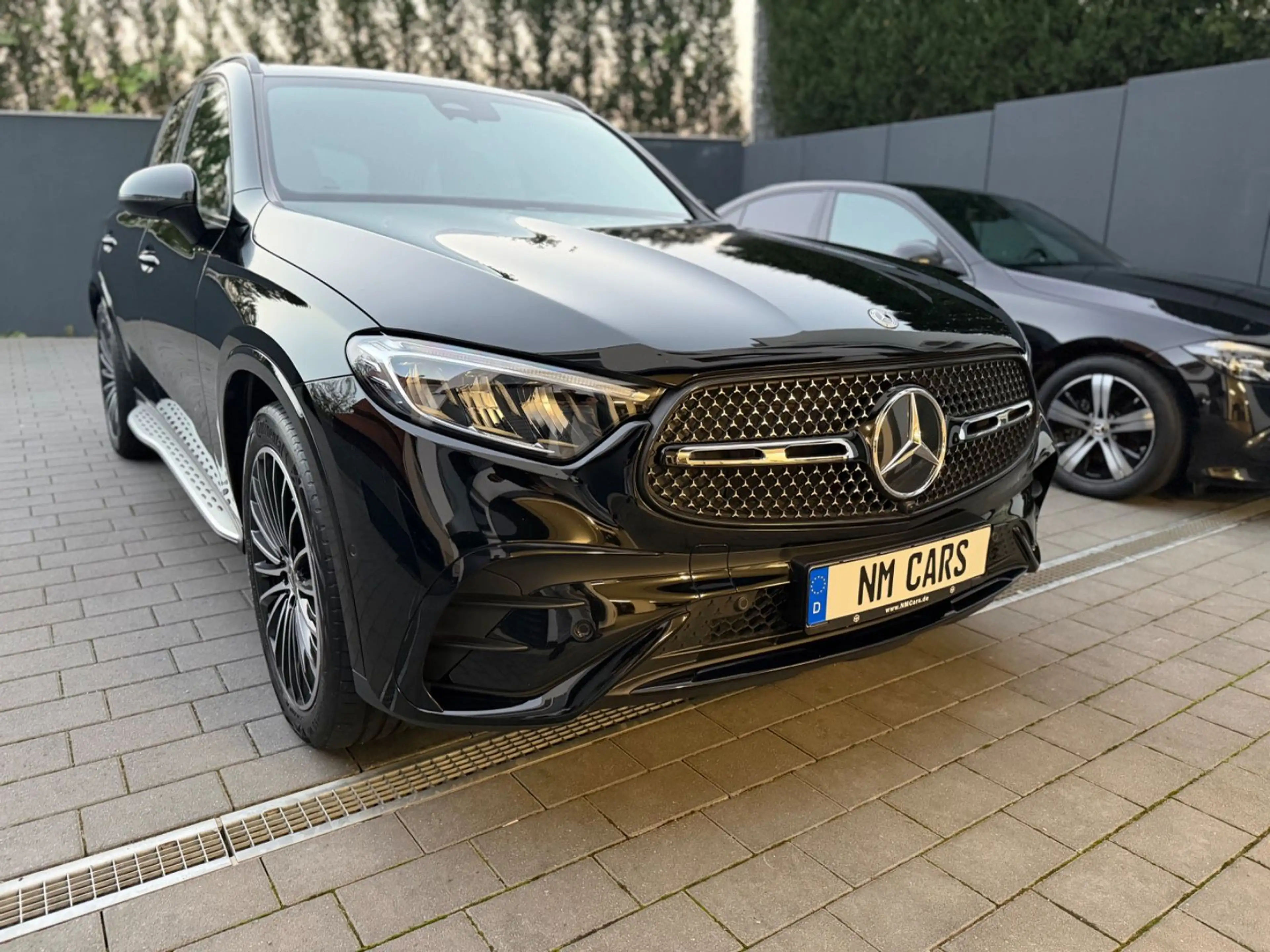 Mercedes-Benz GLC 200 4MATIC/AMG-LINE/NIGHTPAKET/PANORAMA/LED/ — photo 14