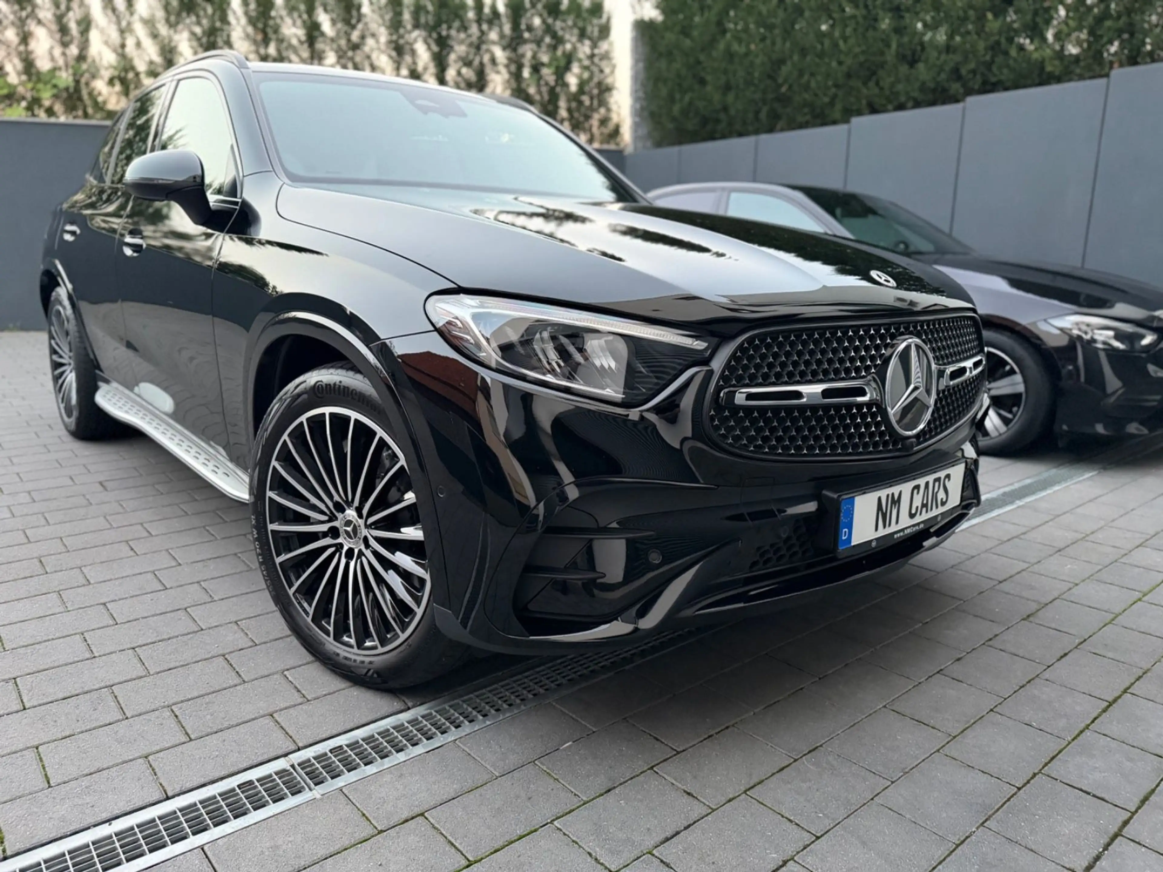 Mercedes-Benz GLC 200 4MATIC/AMG-LINE/NIGHTPAKET/PANORAMA/LED/