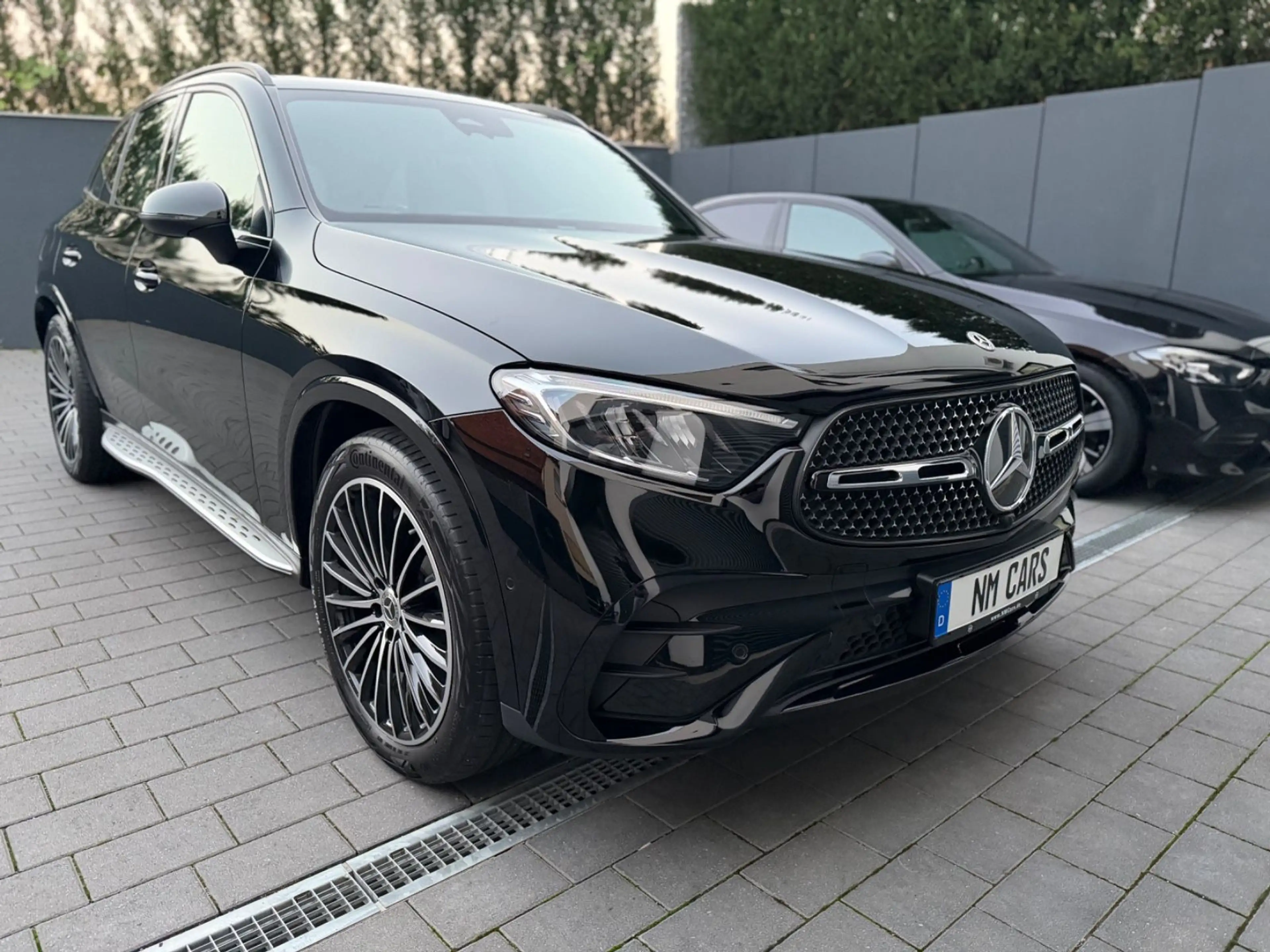 Mercedes-Benz GLC 200 4MATIC/AMG-LINE/NIGHTPAKET/PANORAMA/LED/ — photo 12