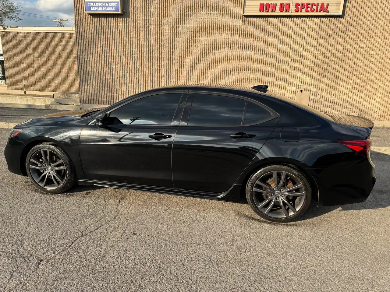 Acura TLX снимка Acura TLX