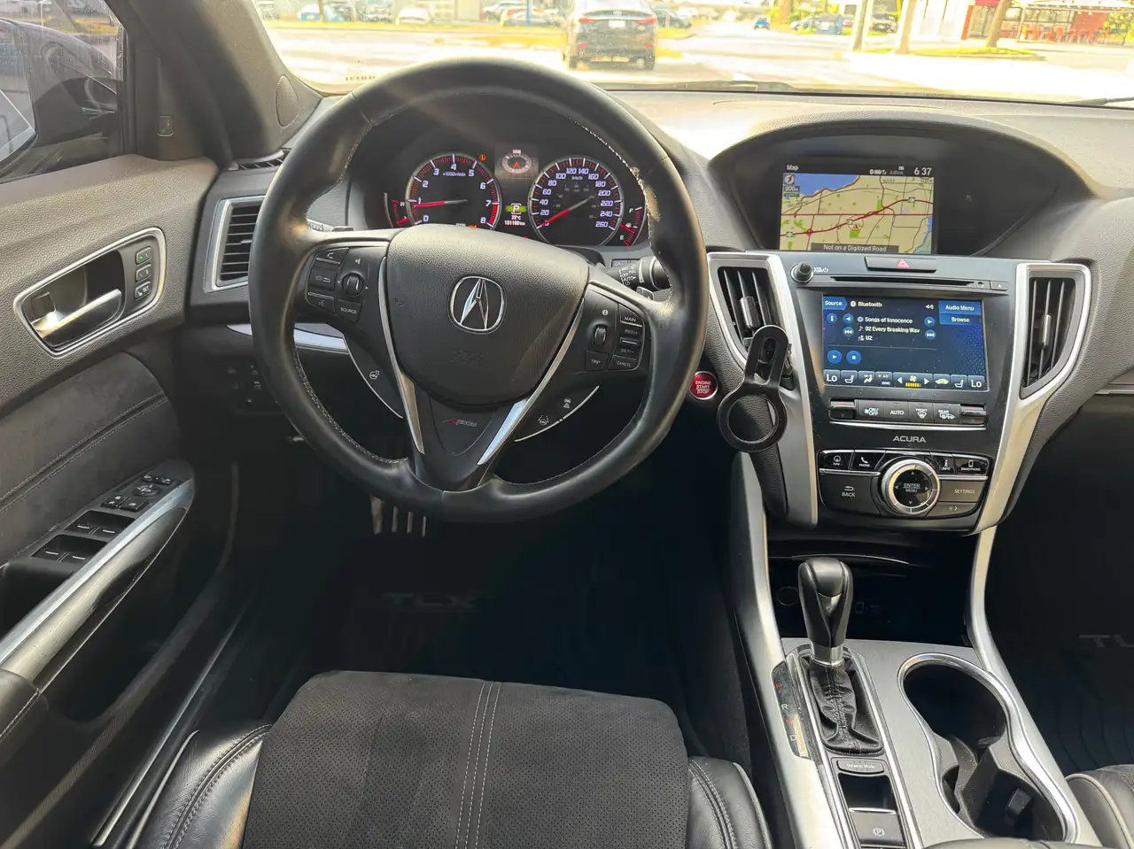 Acura TLX снимка Acura TLX