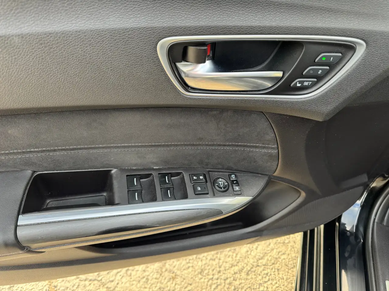 Acura TLX снимка Acura TLX