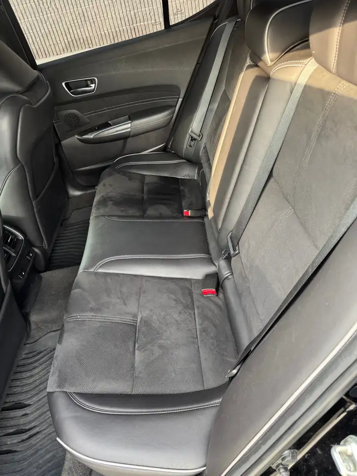 Acura TLX снимка Acura TLX